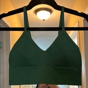 Green Seamless Bra with Adjustable Straps